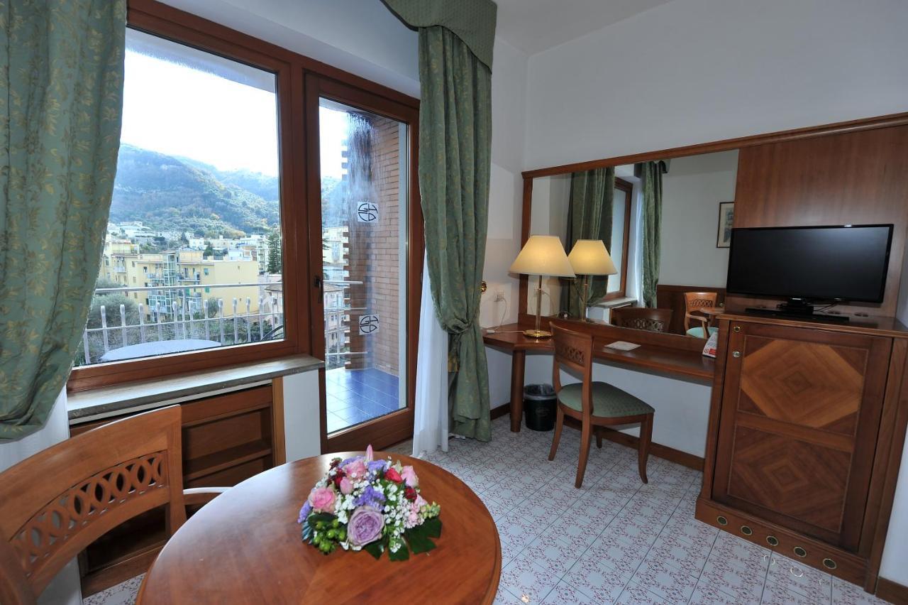 Grand Hotel Cesare Augusto Sorrent Exterior foto